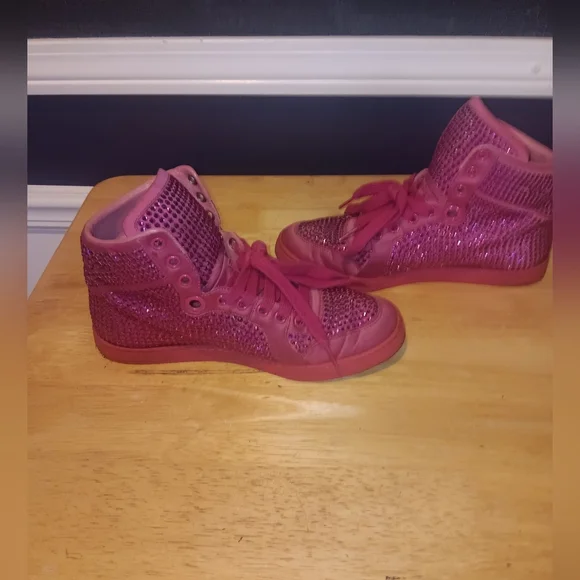Gucci GG Pink Rhinestone Leather Sneakers Size 5.5 - Picture 3 of 6